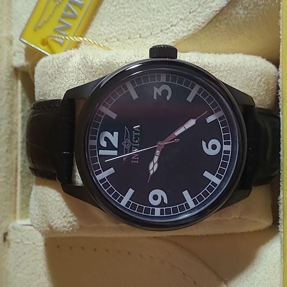 Men's Invicta Watch - Picture 2 of 5
